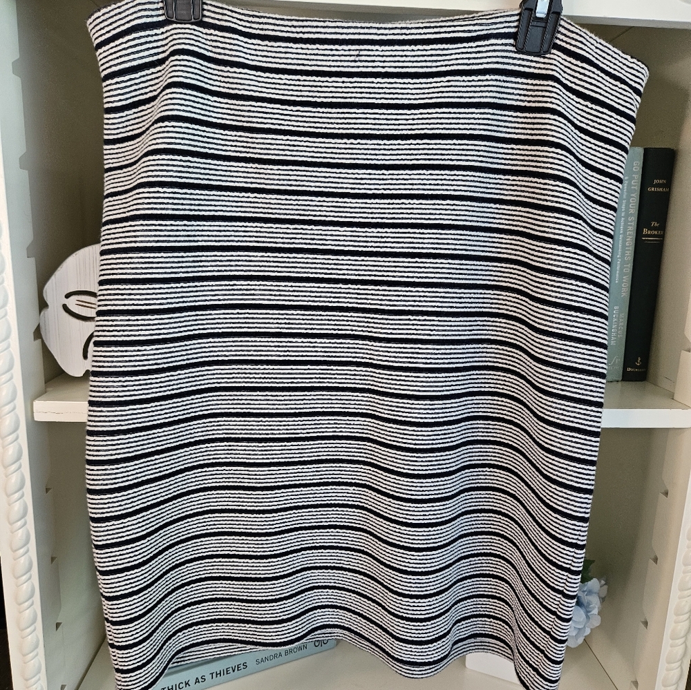 LOFT Blue and White Ribbed Pencil Skirt
